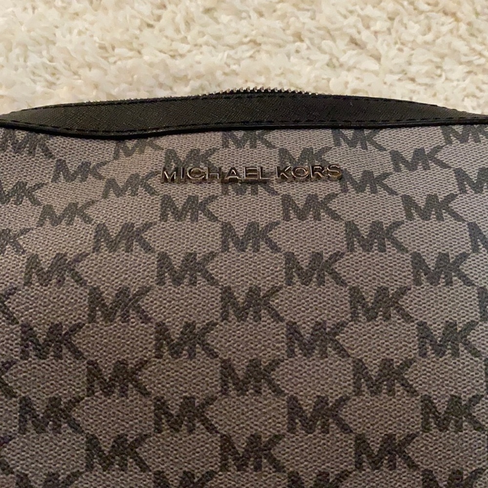 Michael Kors crossbody